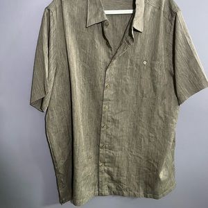 Light green mens big and tall button down shirt.2xlt